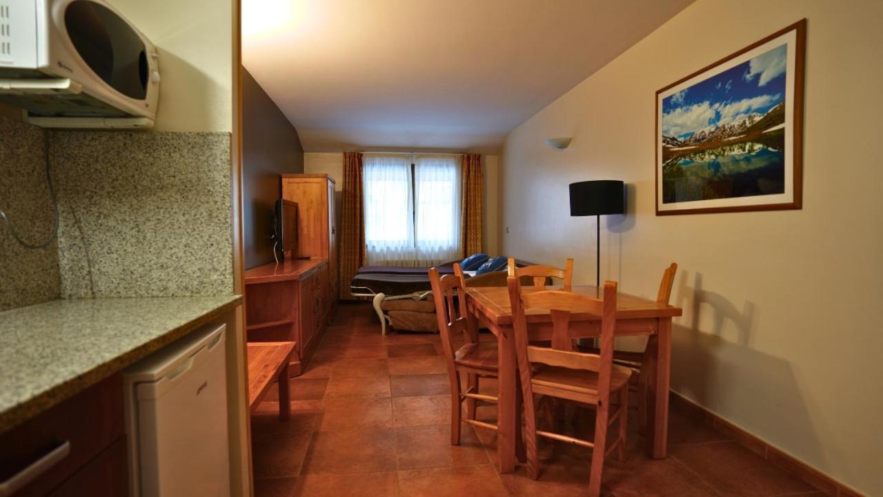 Apartaments Sant Moritz Arinsal Exteriör bild