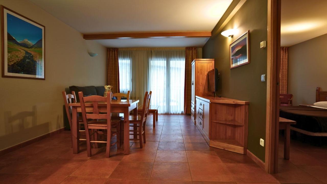 Apartaments Sant Moritz Arinsal Exteriör bild
