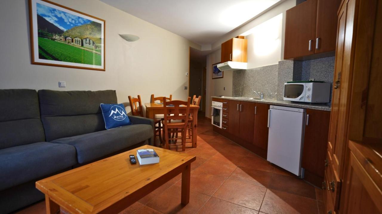 Apartaments Sant Moritz Arinsal Exteriör bild