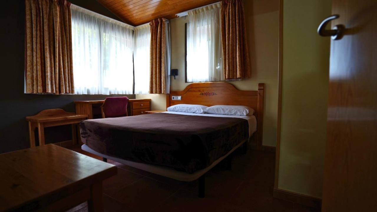 Apartaments Sant Moritz Arinsal Exteriör bild