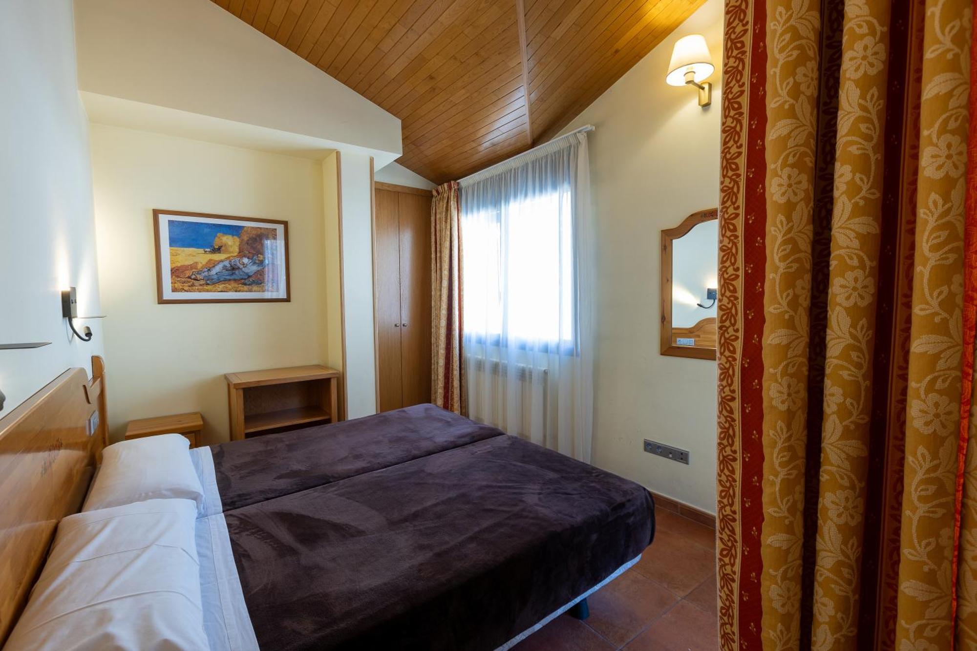 Apartaments Sant Moritz Arinsal Exteriör bild