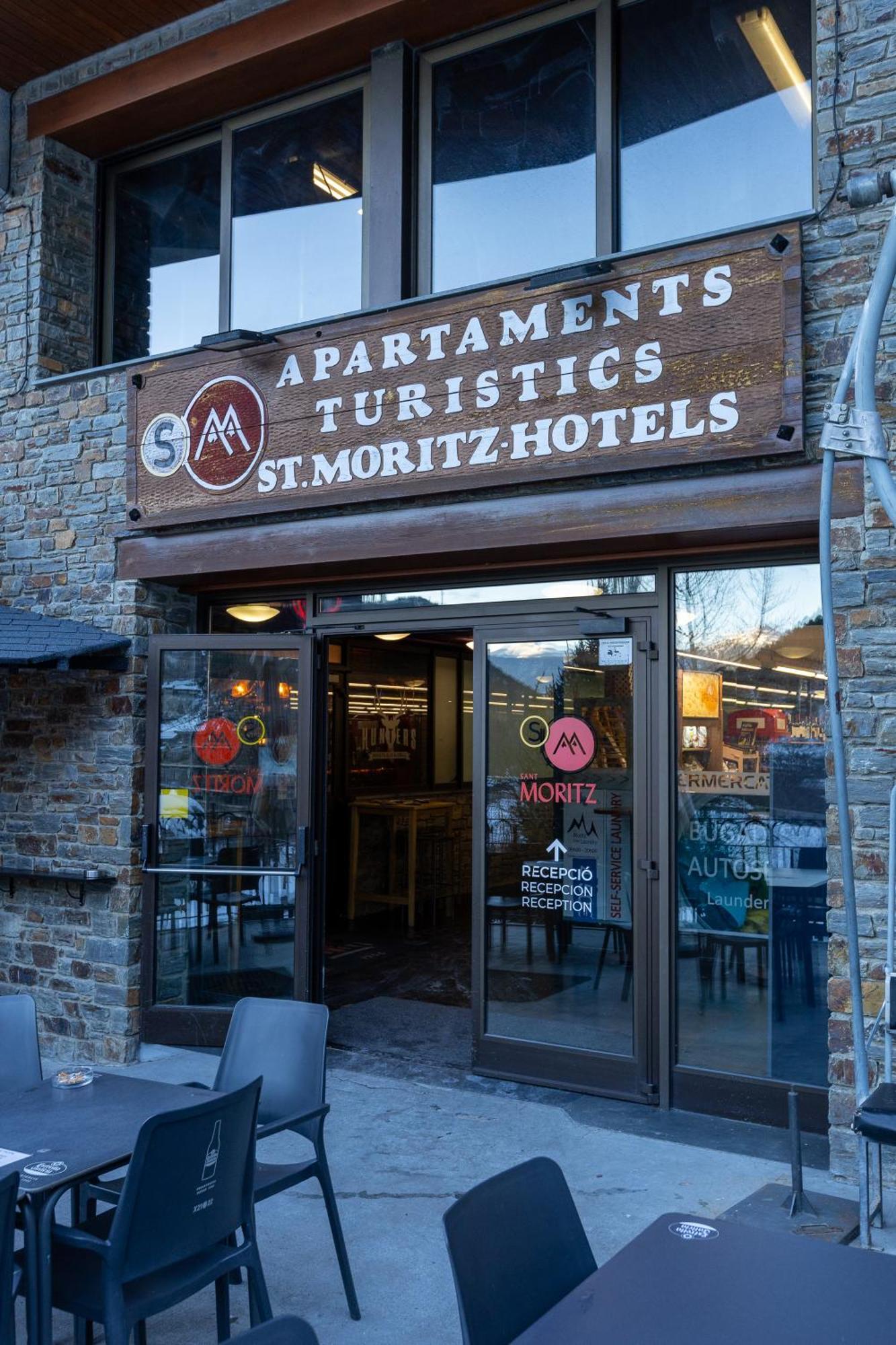 Apartaments Sant Moritz Arinsal Exteriör bild