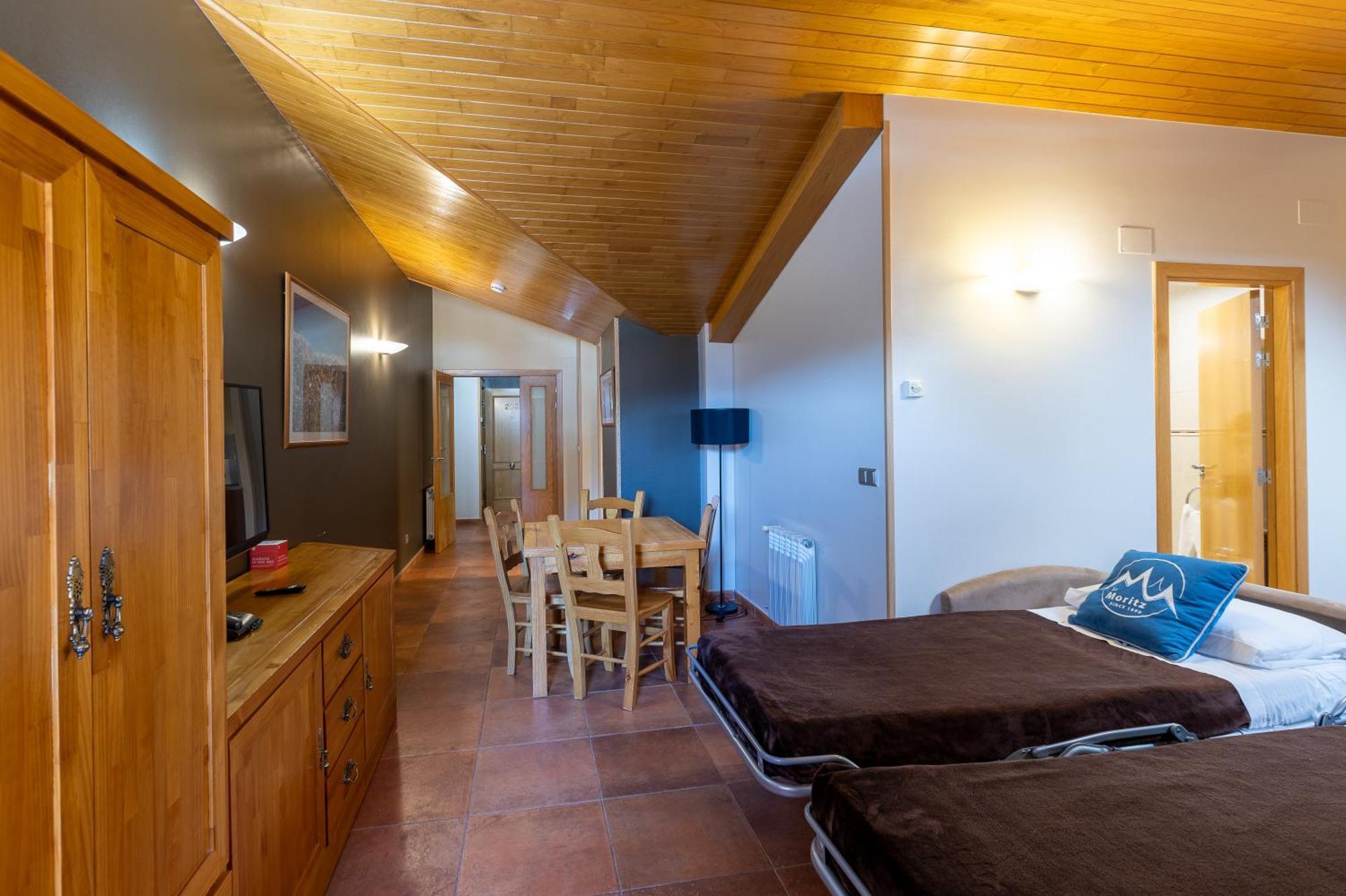 Apartaments Sant Moritz Arinsal Exteriör bild
