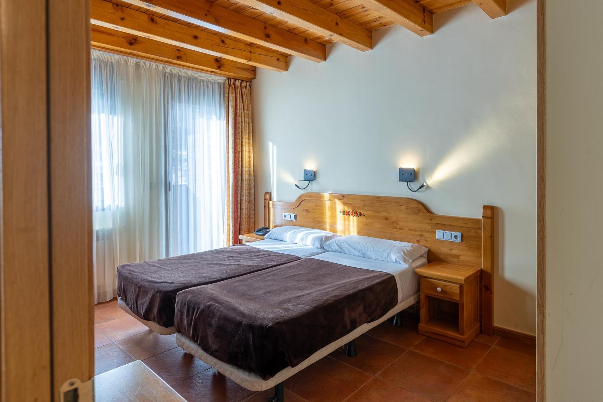 Apartaments Sant Moritz Arinsal Exteriör bild
