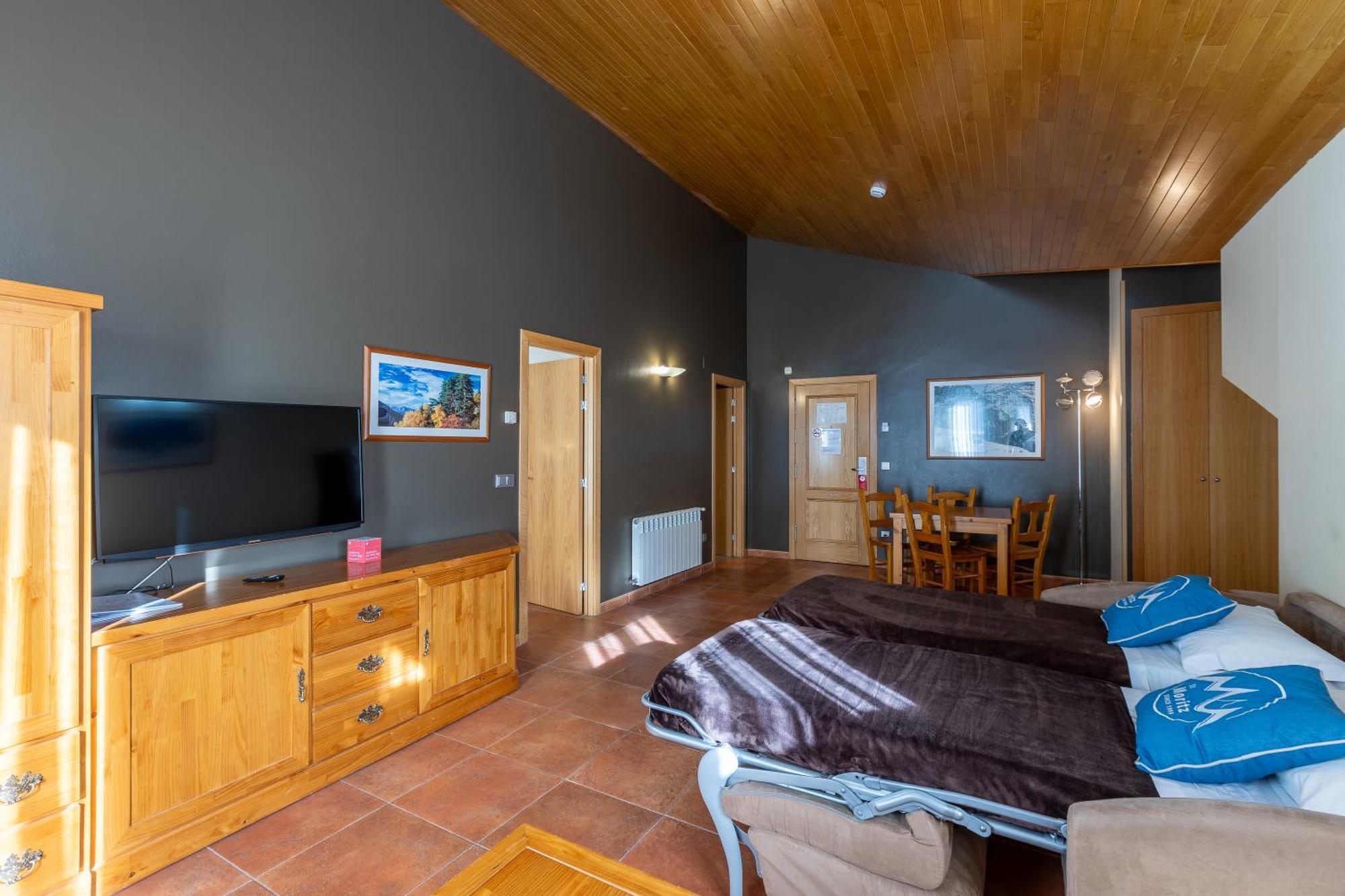 Apartaments Sant Moritz Arinsal Exteriör bild
