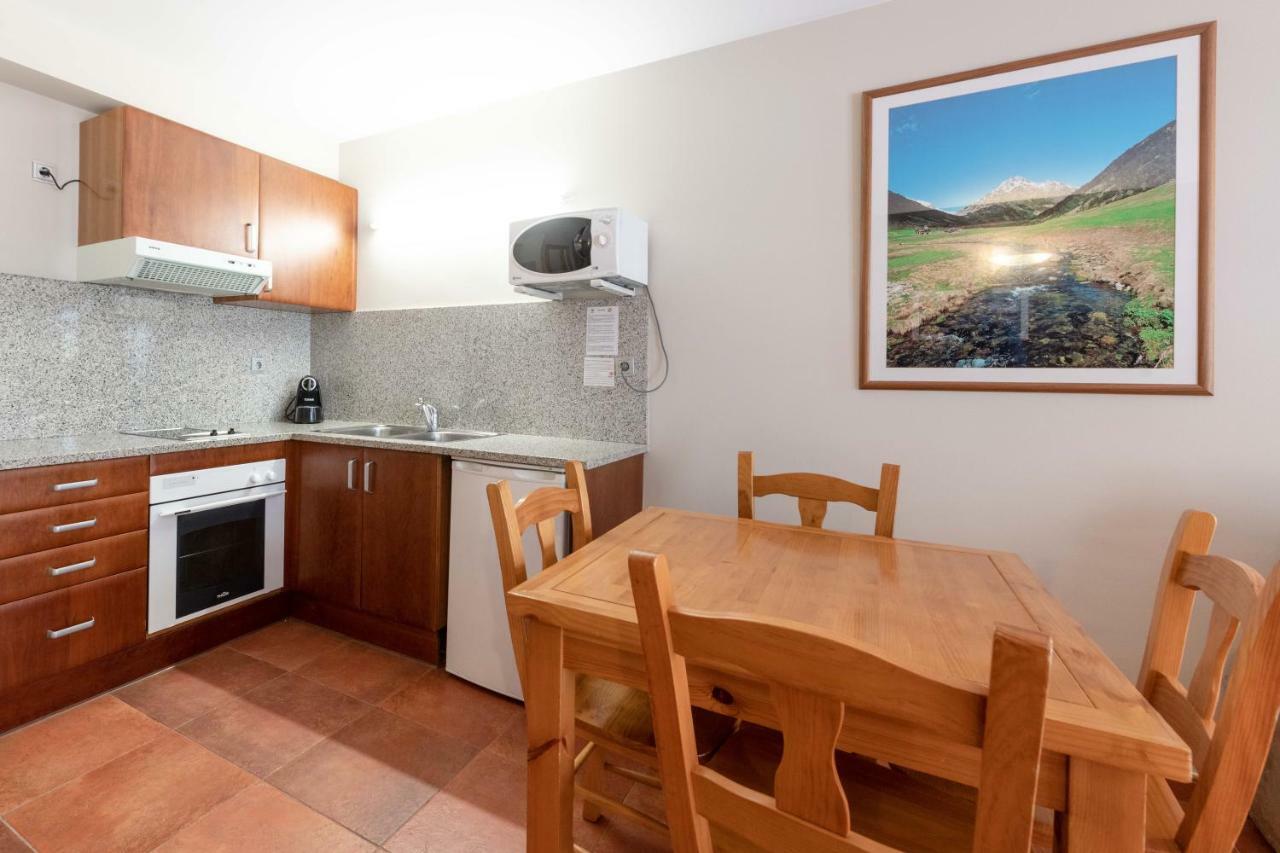 Apartaments Sant Moritz Arinsal Exteriör bild