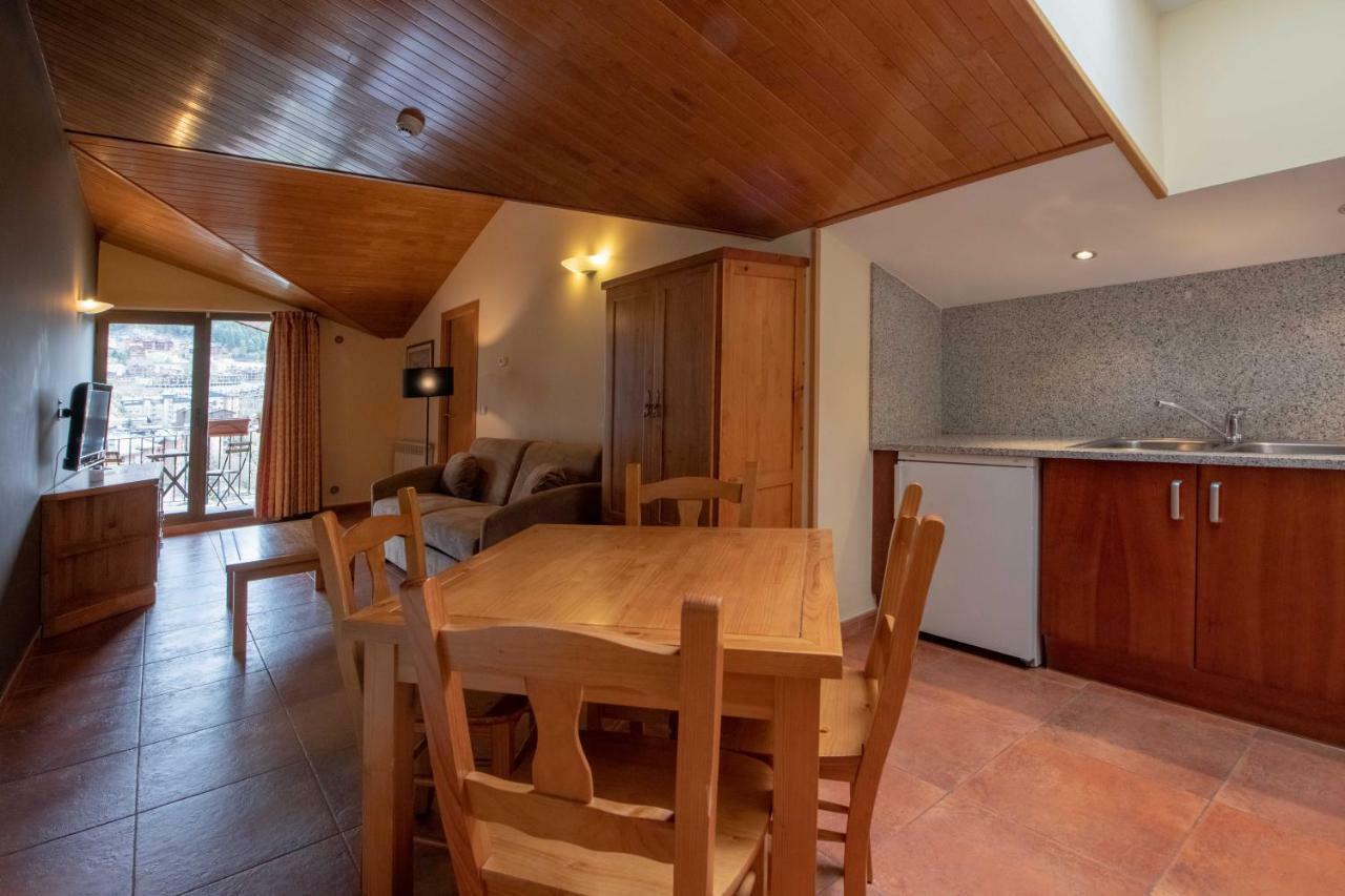 Apartaments Sant Moritz Arinsal Exteriör bild